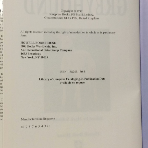 The Ultimate Greyhound Edited by Mark Sullivan. BUY 1 GET 1 FREE. - Picture 8 of 13